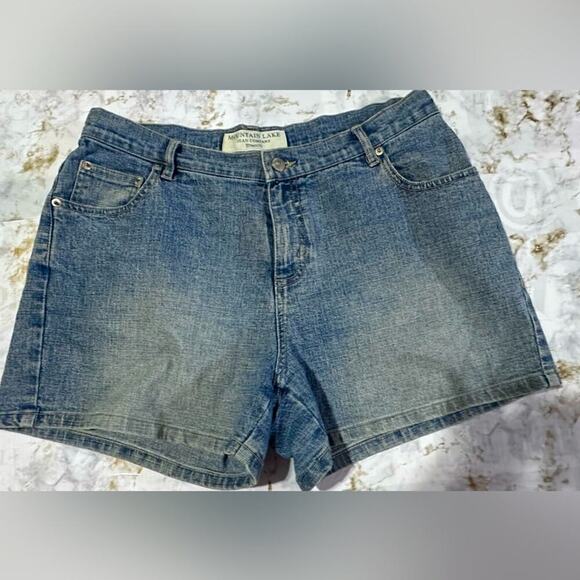Mountain Lake Jean shorts size 12 great condition - Picture 1 of 6